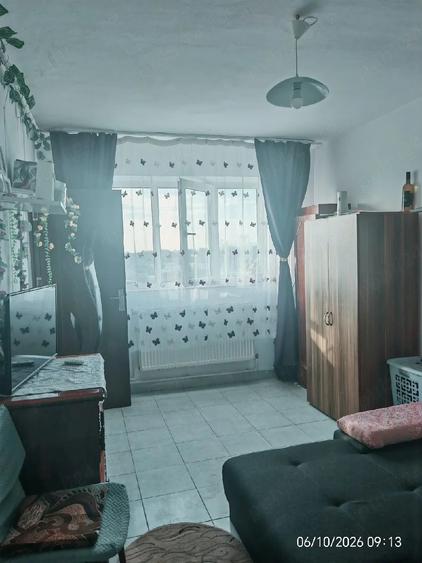 Garsonieră decomandată în Narcisa