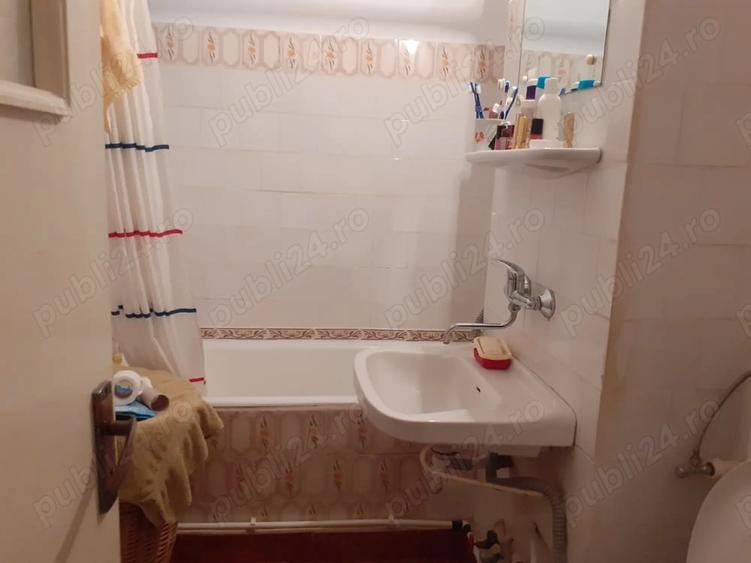 Apartament cu 2 camere decomandat în Radu Negru