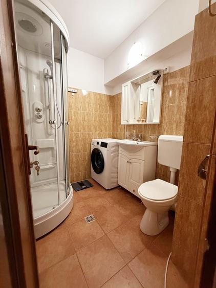 Apartament cu 2 camere decomandat în Centrul Civic