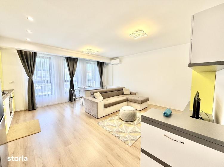 Apartament cu 3 camere decomandat în Neptun