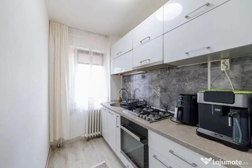 Apartament cu 2 camere semidecomandat în Trivale