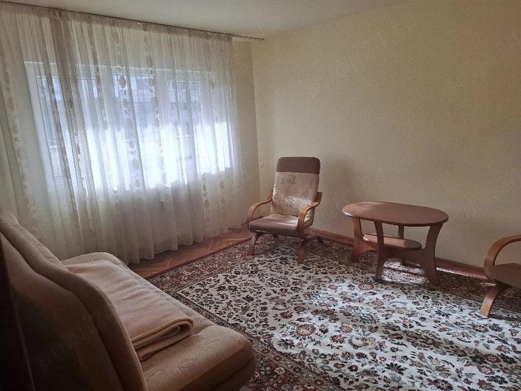 Inchiriez apartament cu 3 camere decomandat - 3