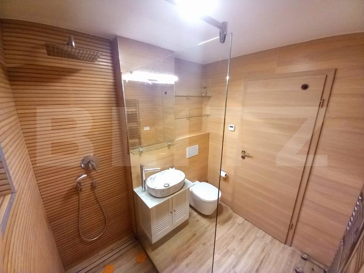 Apartament cu 4 camere decomandat, mobilat în Răcădău