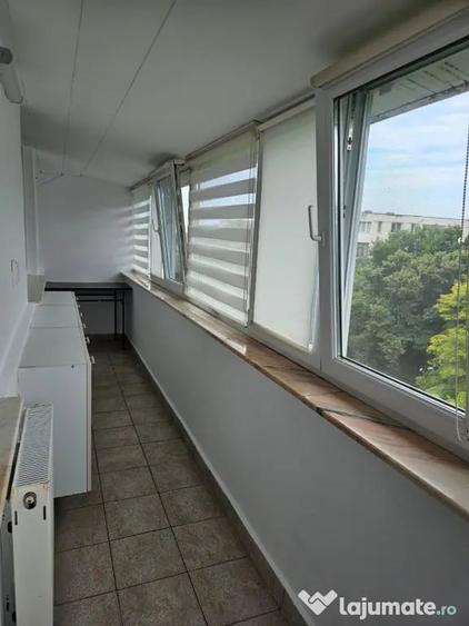 Apartament cu 3 camere decomandat în Tomis II