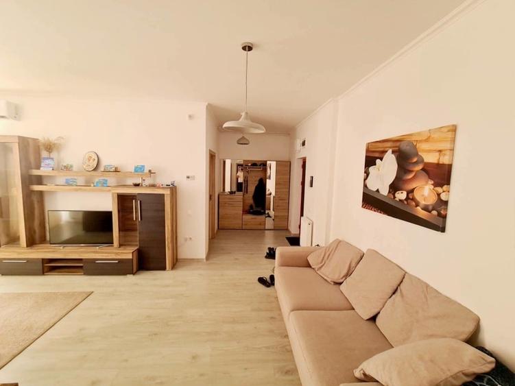 Apartament cu 2 camere semidecomandat în Iosia