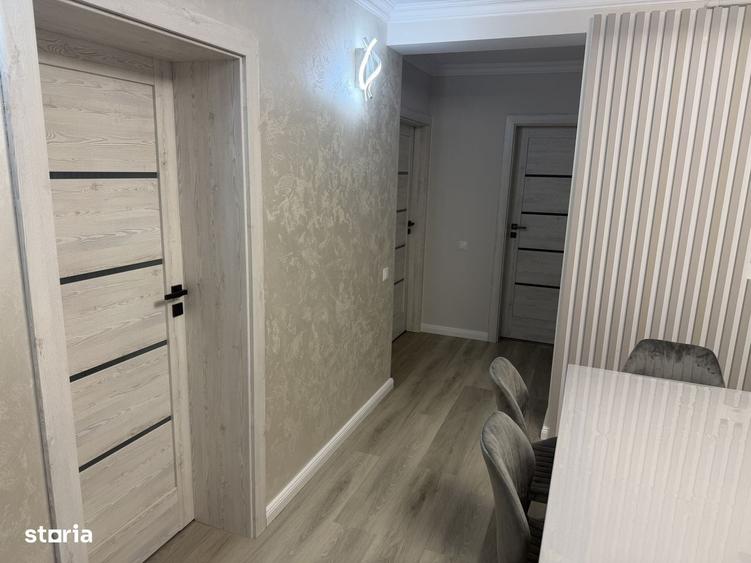 Apartament cu 3 camere decomandat în Cornișa
