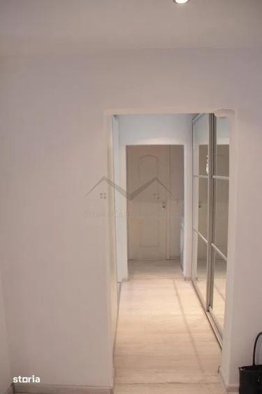 Apartament cu 3 camere decomandat în Podu Roș