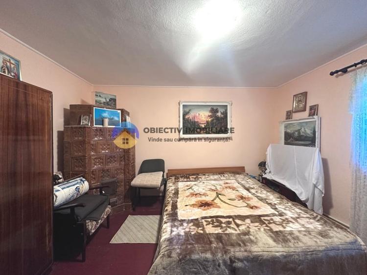 Casă cu 6 camere cu Teren 6329 Mp în Alexandru cel Bun