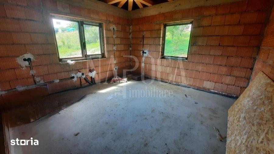Casă cu 5 camere cu Teren 823 Mp în Baciu