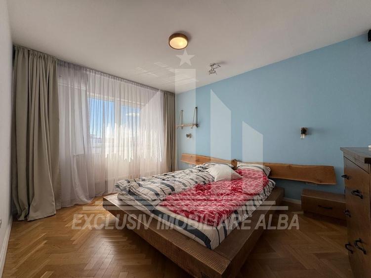 Apartament cu 3 camere decomandat, mobilat în Caroline Apulum