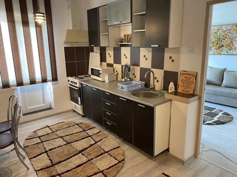 Apartament cu 2 camere decomandat în Central