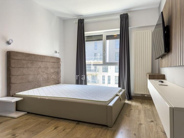 Apartament cu 3 camere decomandat în Aviației