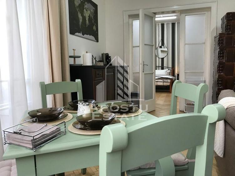 Apartament cu 3 camere semidecomandat, mobilat în Ultracentral