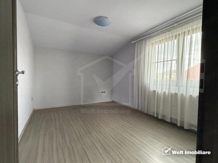 Apartament cu 3 camere semidecomandat în Între Lacuri
