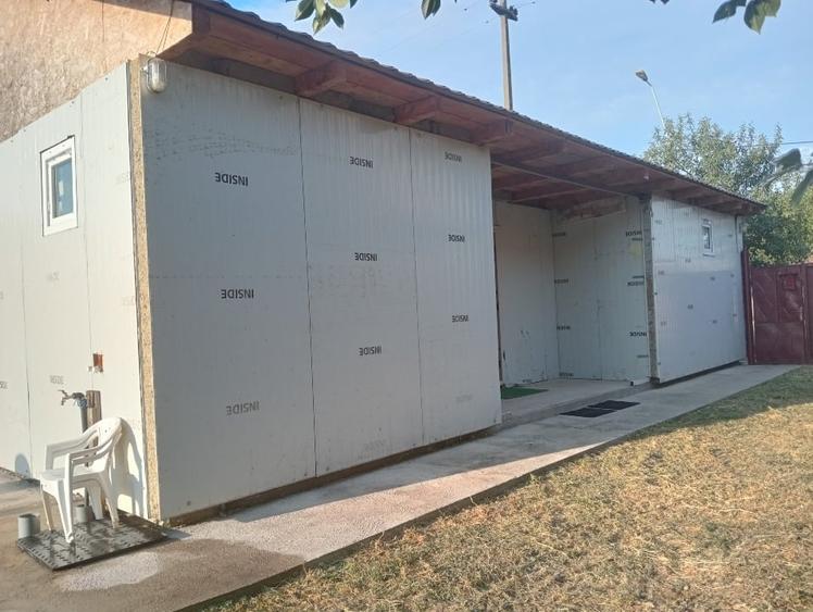 Casă individuală cu 2 camere cu Canalizare în Hodoni