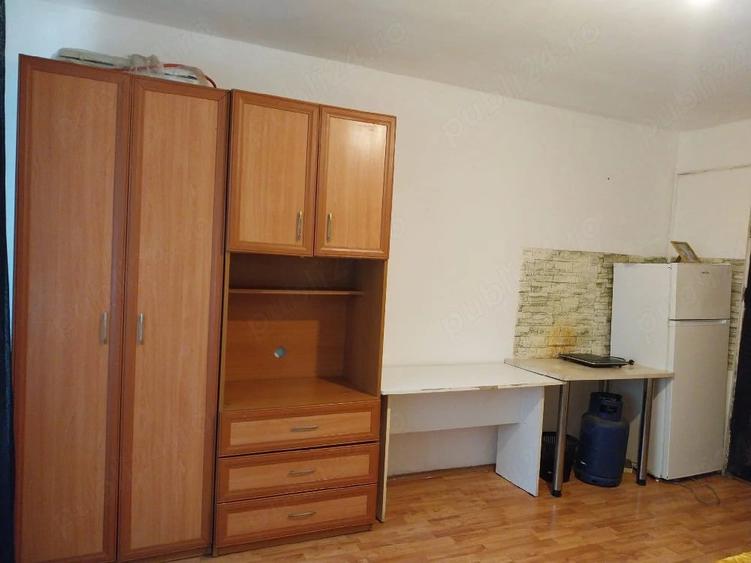 200 euro, garsoniera Nicolina - 1