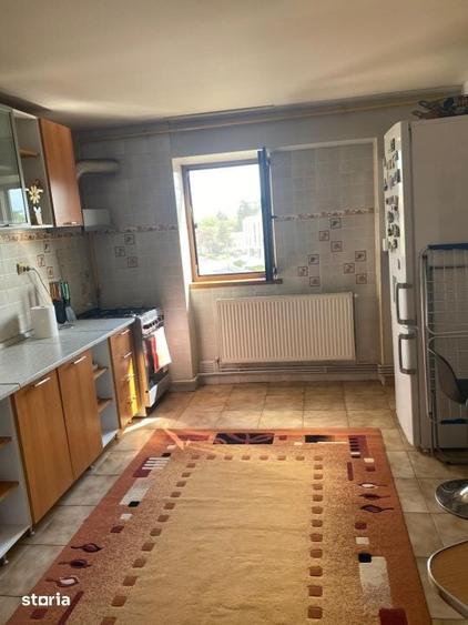 Apartament cu 2 camere semidecomandat în 1 Mai