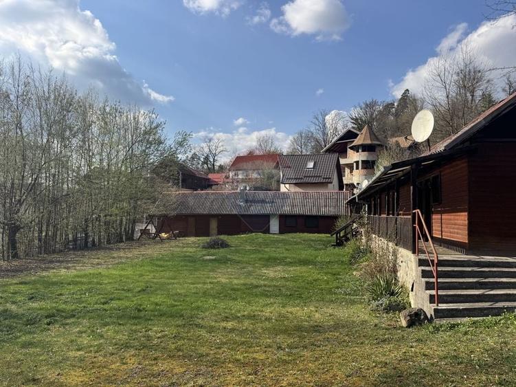 Teren Construcții intravilan de 1268 mp, în Central