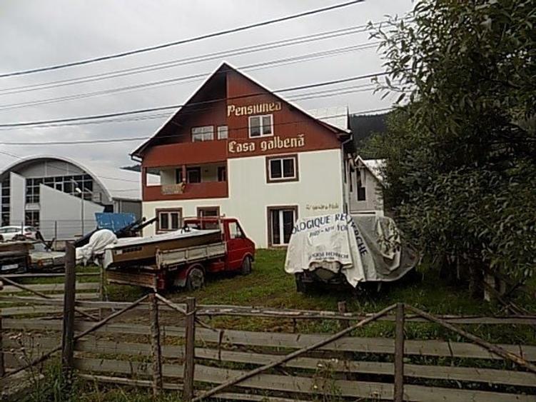 Casă individuală cu 8 camere cu Canalizare în Nord