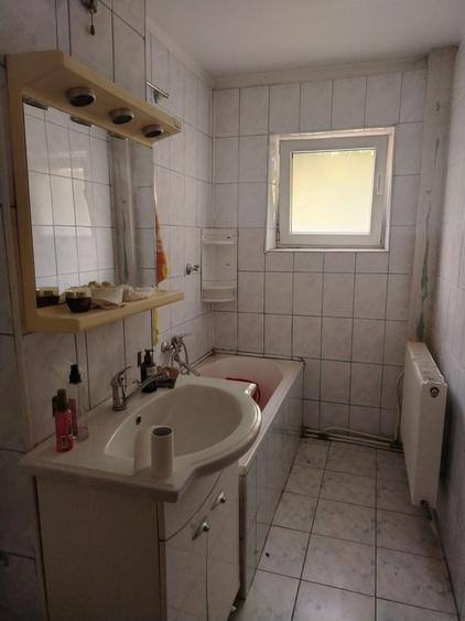 Apartament cu 2 camere decomandat în Energiei