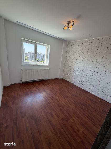 Apartament cu 2 camere semidecomandat în Rahova