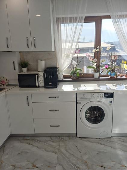 Casă cu 3 camere cu Teren 385 Mp în Central