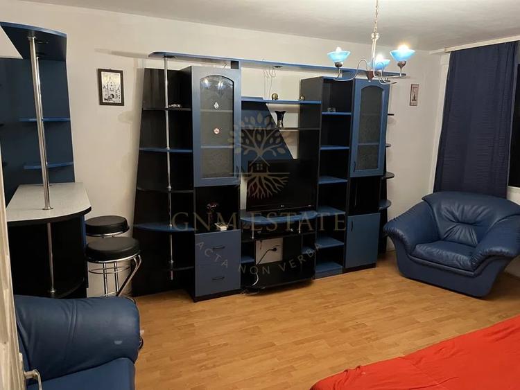 Apartament cu 3 camere decomandat, mobilat în Drumul Taberei