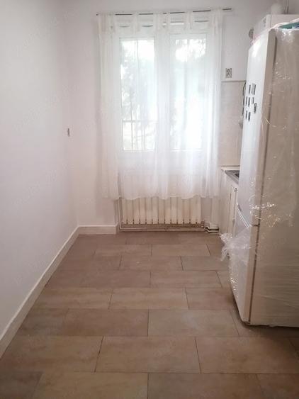 Apartament cu 2 camere decomandat în Săsar
