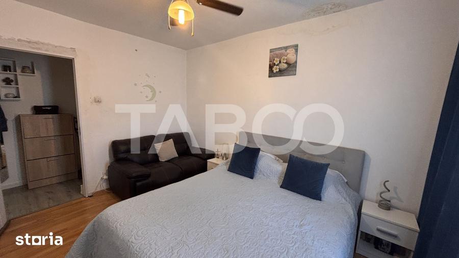 Apartament cu 2 camere decomandat în Vasile Aaron