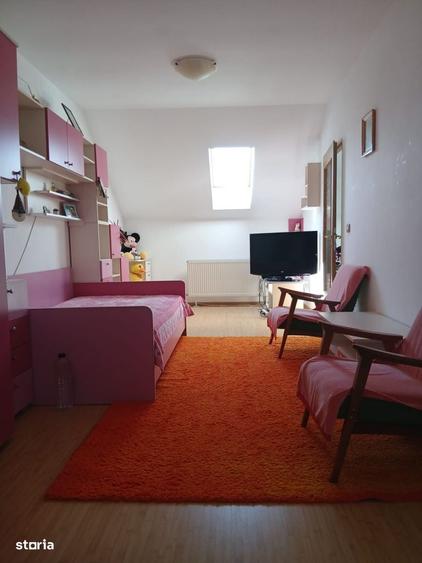 Apartament cu 3 camere în Florești