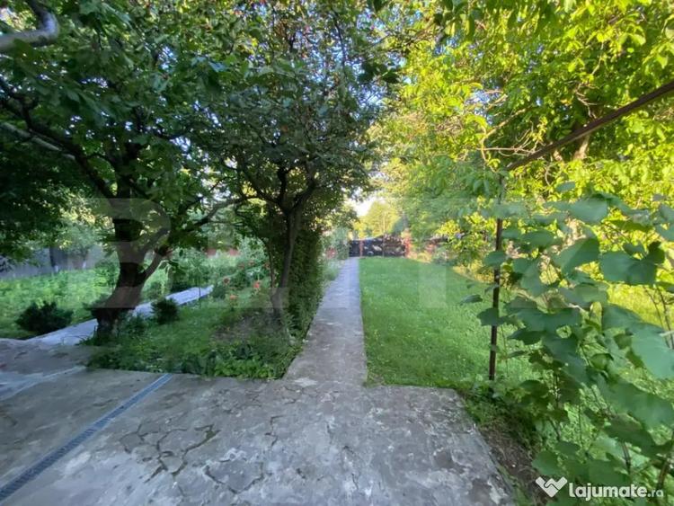 Casă cu 3 camere cu Teren 1848 Mp în Păun