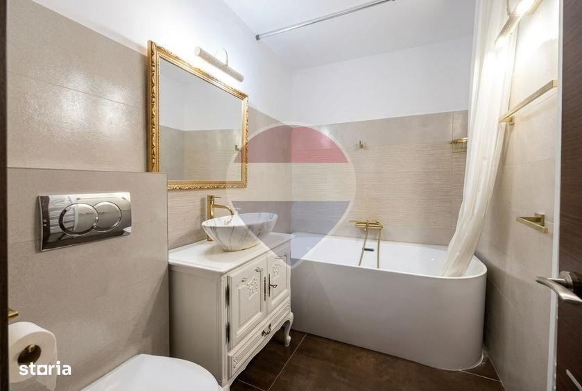 Apartament cu 4 camere decomandat în Central