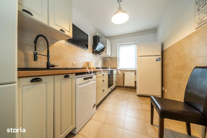 Apartament cu 4 camere decomandat, mobilat în Central