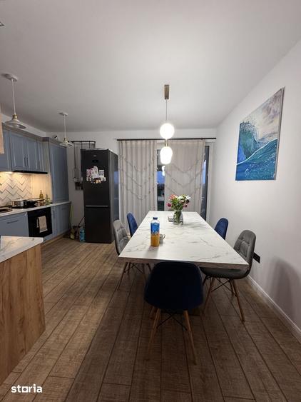 Casă cu 5 camere cu Teren 450 Mp în Central