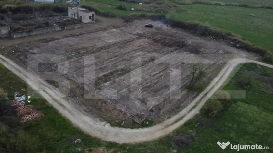 Teren Construcții intravilan de 7185 mp, în Exterior Sud