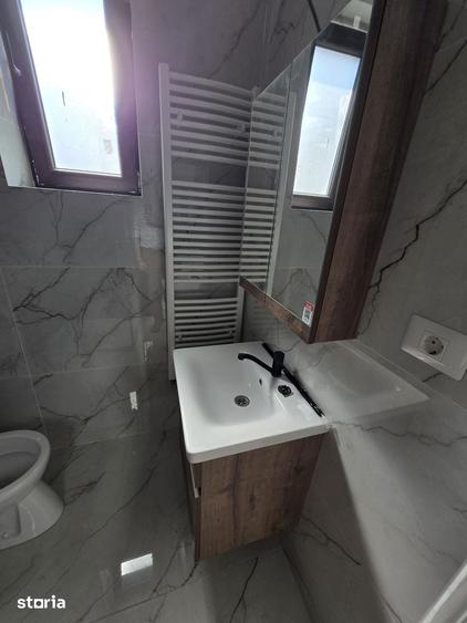 Casă cu 3 camere cu Teren 250 Mp în Central