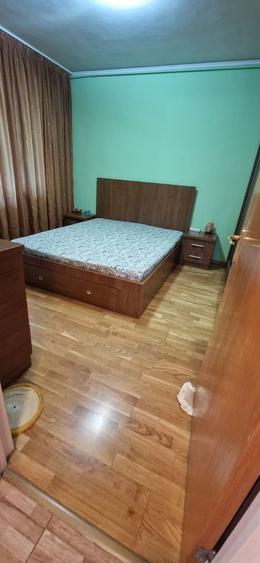 Apartament cu 3 camere decomandat, mobilat în Brâncoveanu