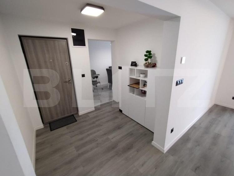 Apartament cu 3 camere decomandat, mobilat în Năsăud