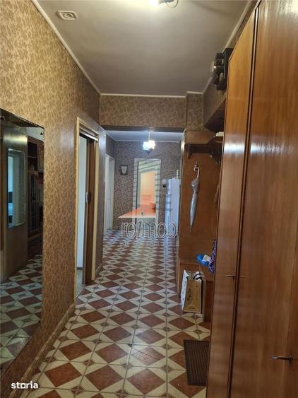 Apartament cu 3 camere decomandat în Doamna Ghica