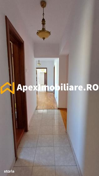 Apartament 4 camere de vanzare Unirii Parcare Privata / Garaj - 17