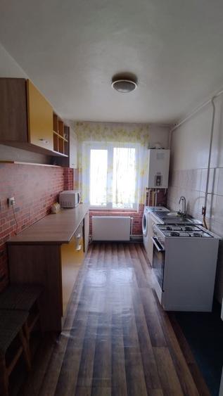 Apartament cu 3 camere în George Enescu