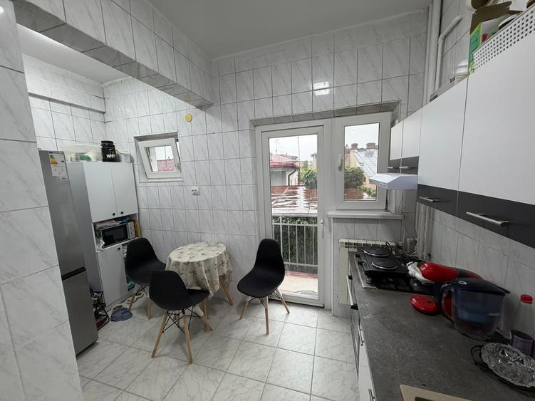 Apartament cu 3 camere circular în Gara de Nord
