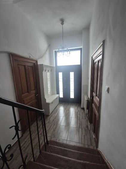 Casă individuală cu 4 camere cu Teren 108 Mp în Parcul Carol