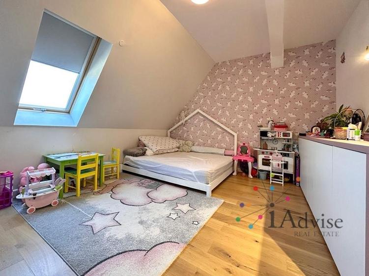 Apartament cu 4 camere decomandat, mobilat în Brașovul Vechi