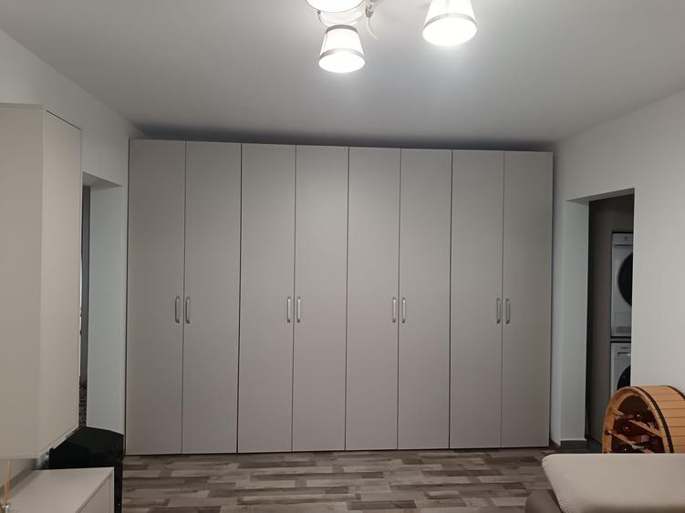 Apartament cu 2 camere semidecomandat în Micro 16