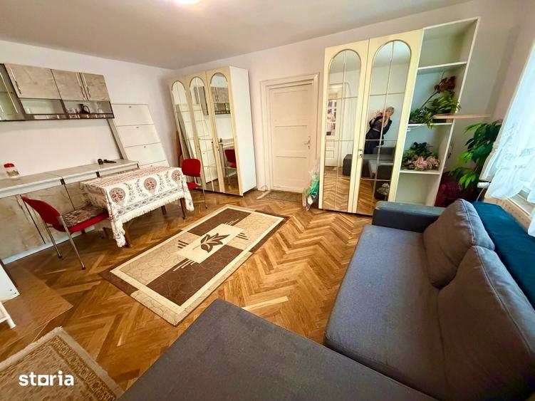 Casă cu 4 camere cu Teren 133 Mp în Lupeni