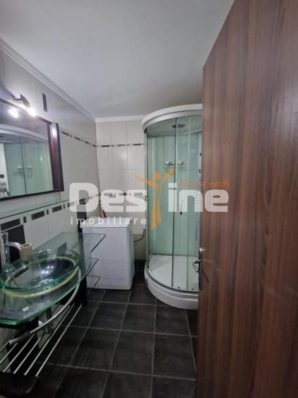 Apartament cu 3 camere decomandat, mobilat în 13 Septembrie