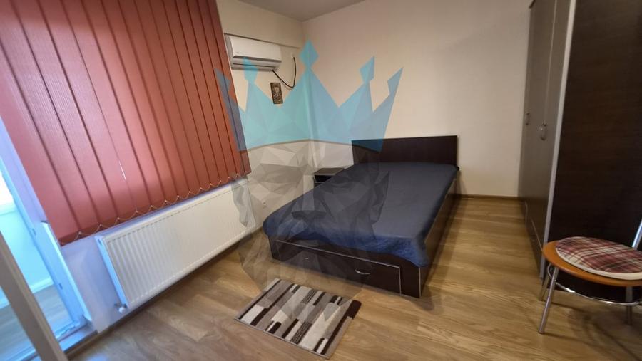 Garsonieră decomandată, mobilată în Păcii