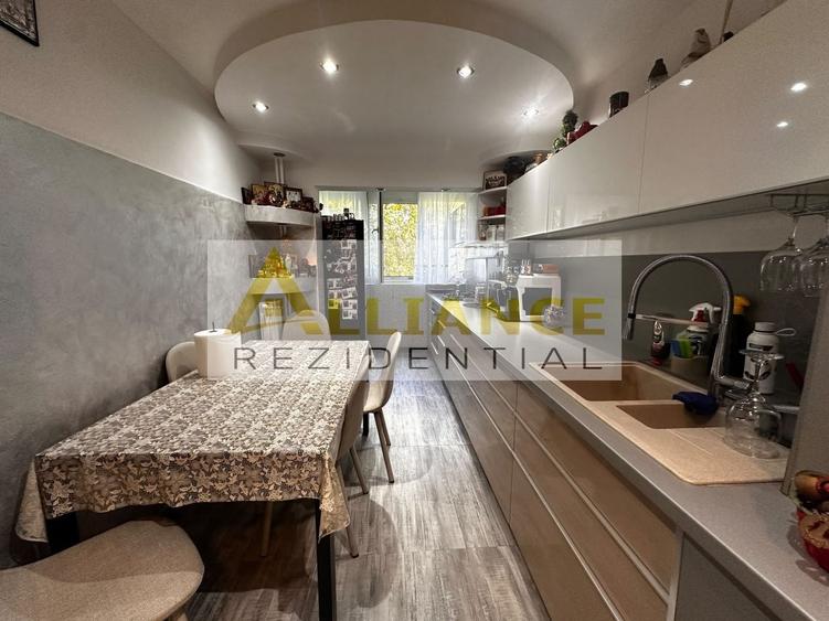 Apartament cu 3 camere decomandat, mobilat în Apărătorii Patriei