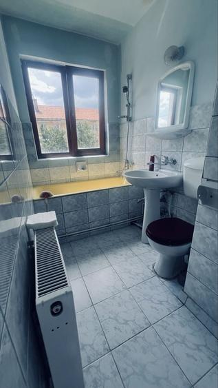 Apartament cu 2 camere decomandat în Coman